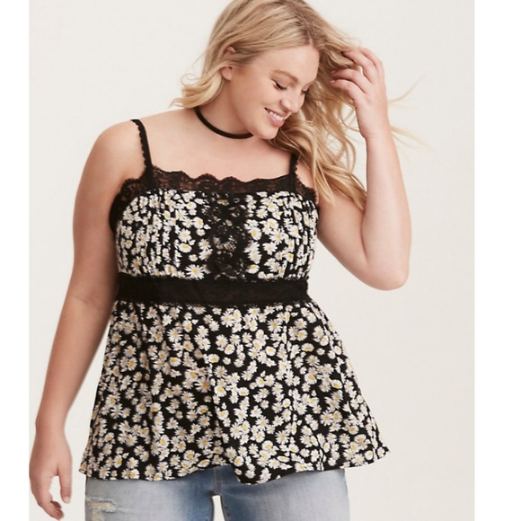 Torrid Tops - NWOT daisy print cami by Torrid Torrid Tops - NWOT daisy print cami by Torrid
